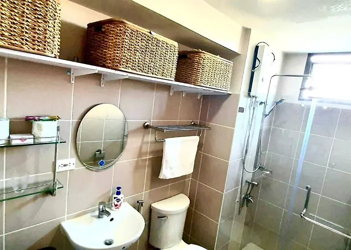 2br Unit At Asmara Near St Lukes Medical Center * Manila