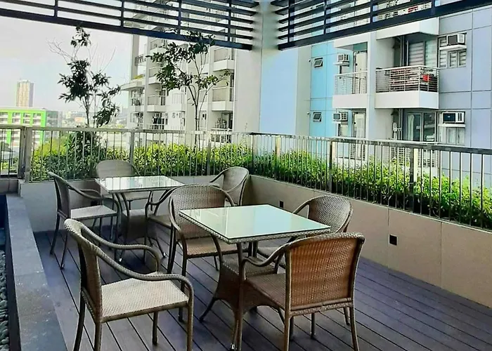 Apartment 2br Unit At Asmara Near St Lukes Medical Center *