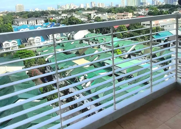 2br Unit At Asmara Near St Lukes Medical Center * Manila